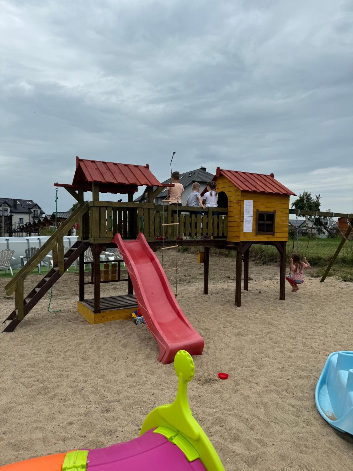 Domki Letniskowe "Sloneczna Polana" Jarosławiec Exteriér fotografie