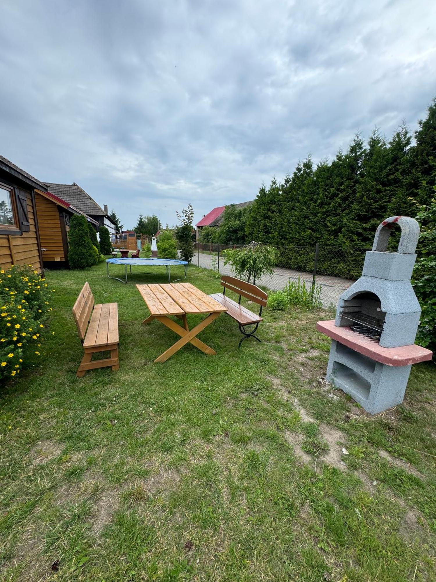 Domki Letniskowe "Sloneczna Polana" Jarosławiec Exteriér fotografie